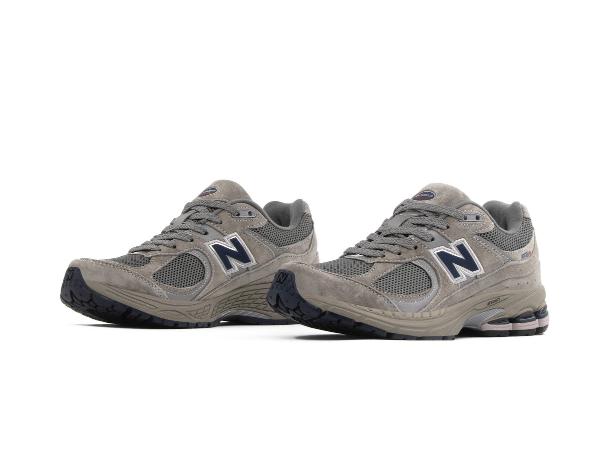 Tenis New Balance 2002R Gore-Tex Castlerock Importado