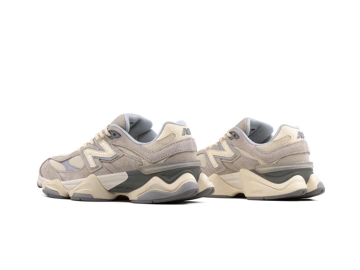 Tenis New Balance 9060 Beige Importado