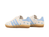 Tenis Gazelle Blanco Cielo Gamuza Suela Ambar
