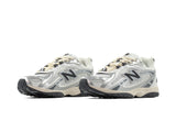 Tenis New Balance 204L Silver Black Metalic Importado